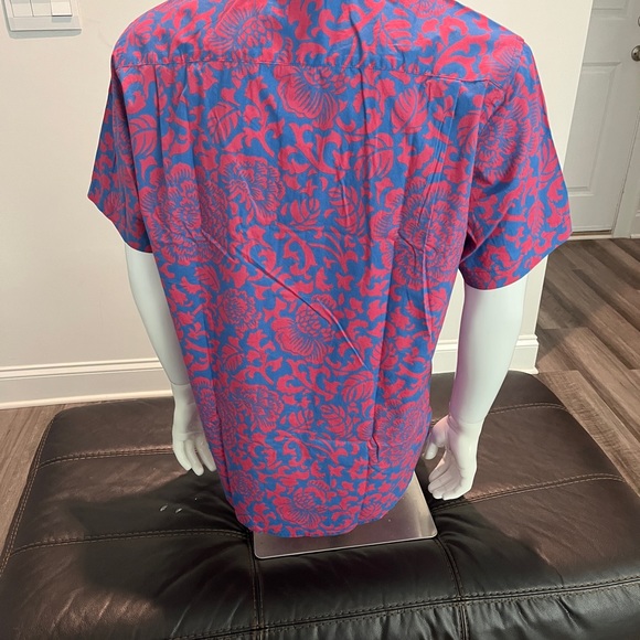 Amazon Essentials Button Down - Picture 5 of 11